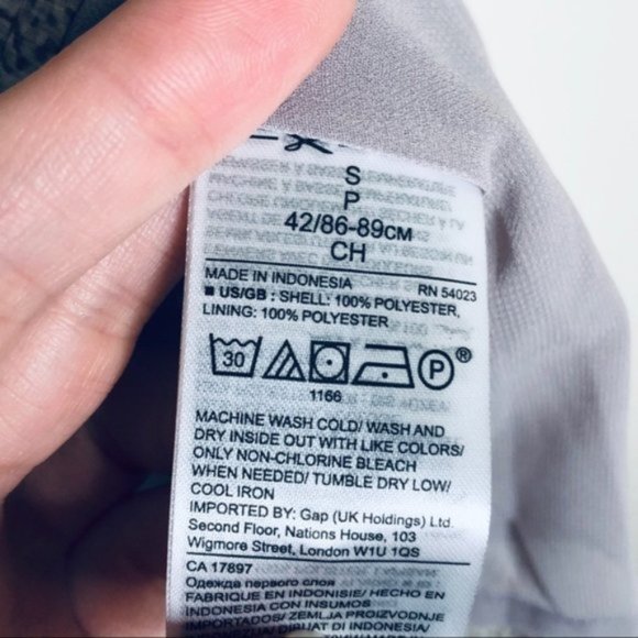 BANANA REPUBLIC | Tan Taupe Snakeskin Square Neck Sleeveless Tie Top Blouse - Picture 6 of 6